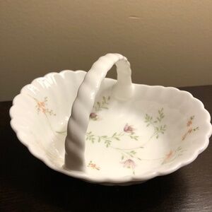 Elegant White and Green Holiday Decor Basket